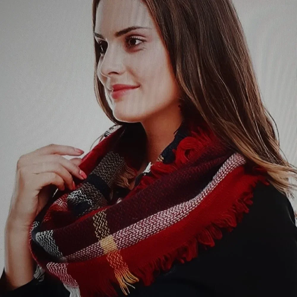 NEW Infinity Scarf Navy/Burgundy Plaid Winter Women's‎